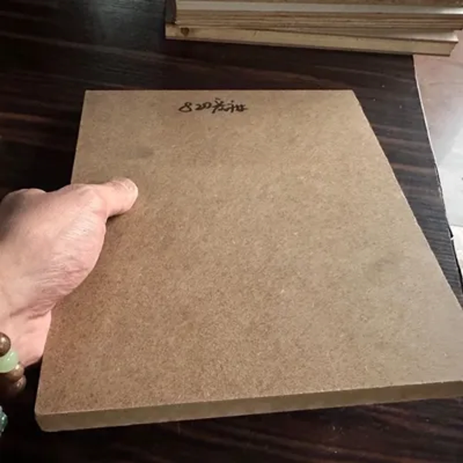 Placa MDF 2 mm sem formaldeído, ecológica, de alta resistência, com superfície acabada, personalizável